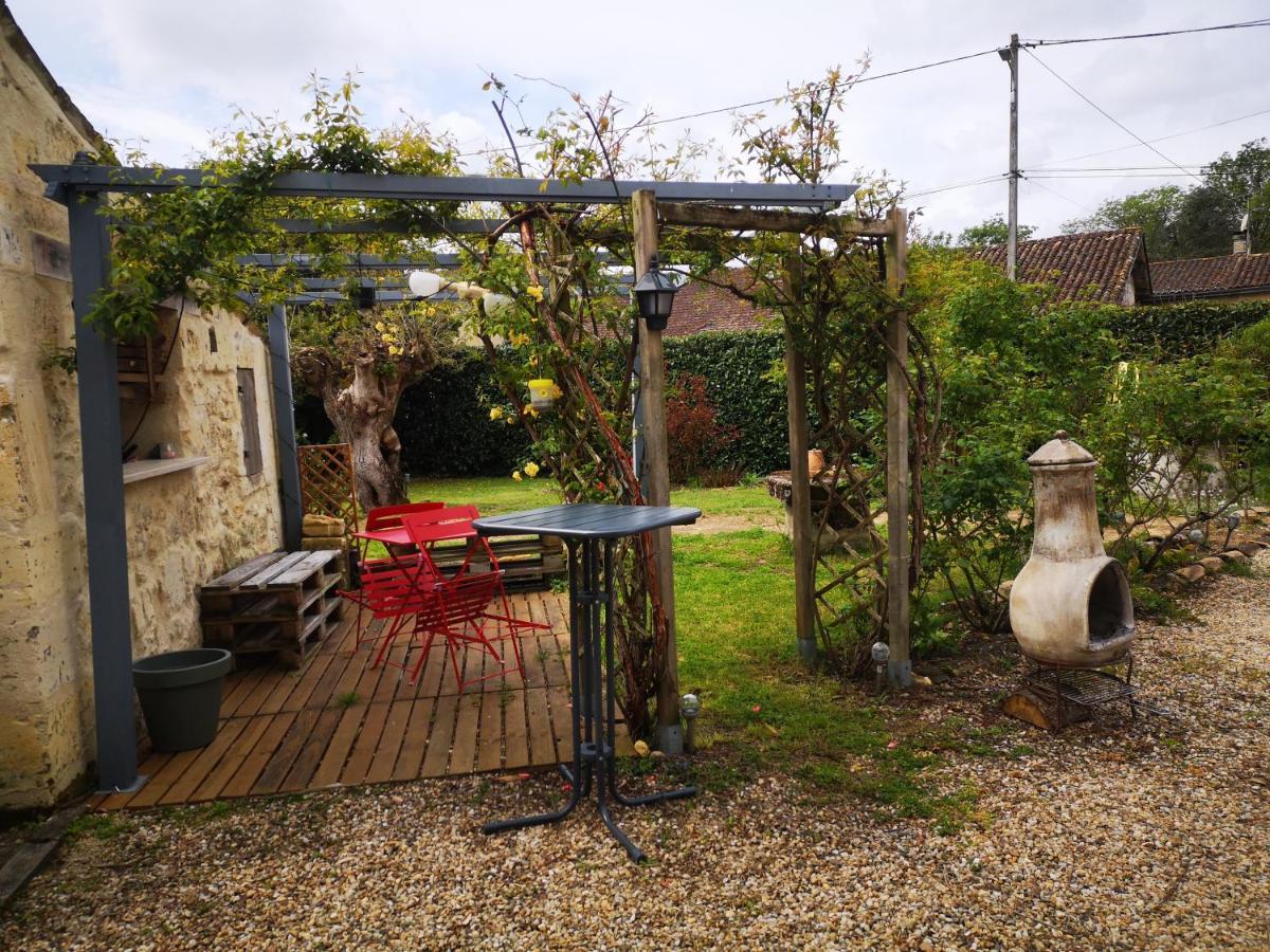 Maison De Campagne Proche Libourne Saint-Denis-de-Pile Dış mekan fotoğraf