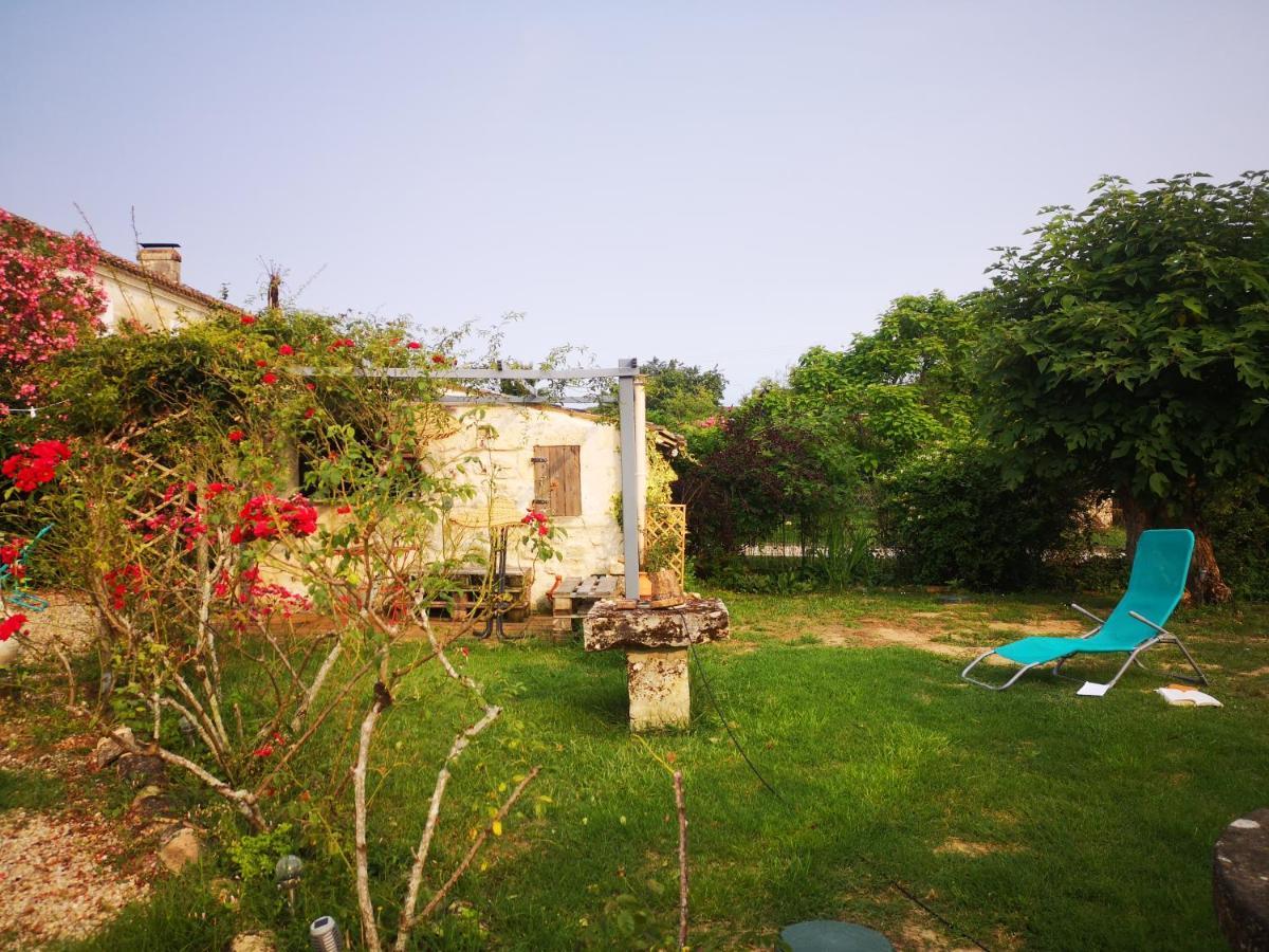 Maison De Campagne Proche Libourne Saint-Denis-de-Pile Dış mekan fotoğraf